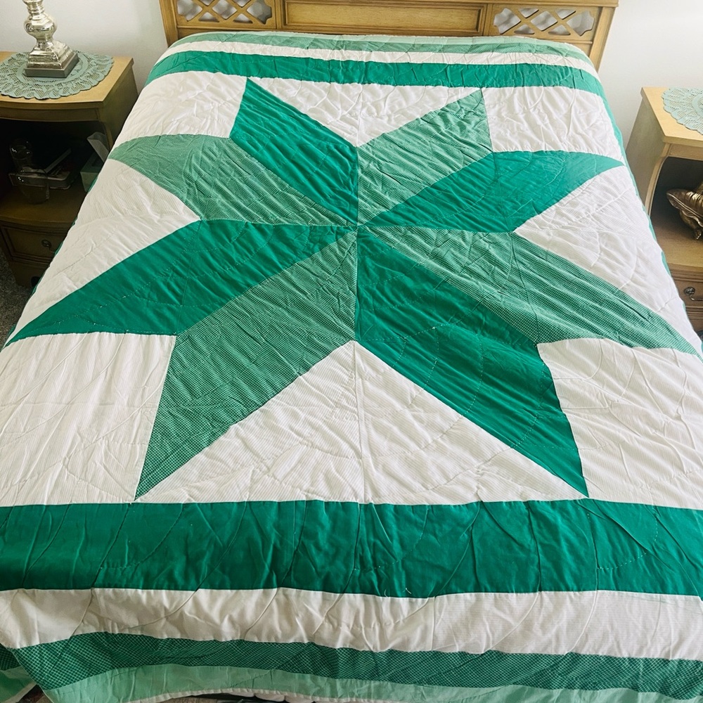 HANDMADE VIntage LONE STAR 8 point Star Pattern QUILT - Picture 14 of 17